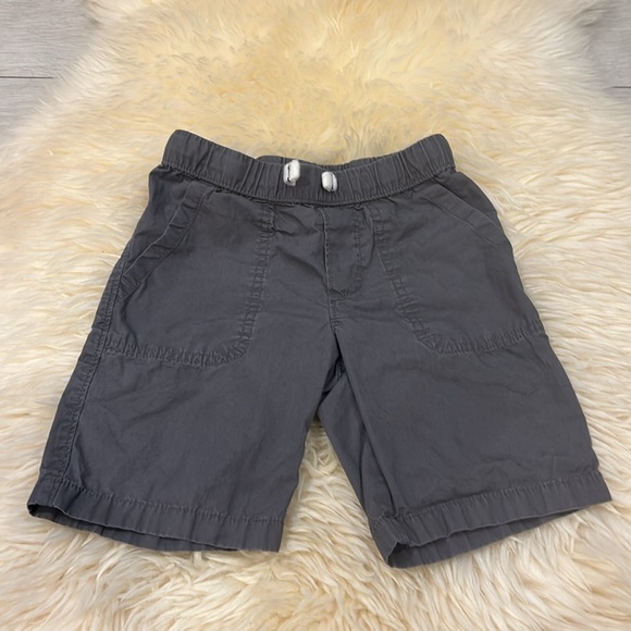 Carter’s & OshKosh B’ Gosh Gray Shorts Bundle in Size 3-4T - Picture 4 of 8